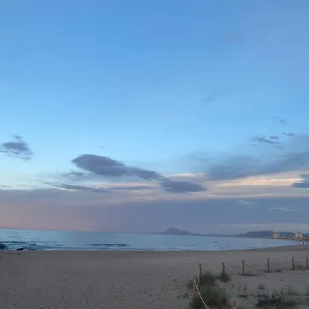 Apartamento Piso En El Popular Vecindario Venecia,playa